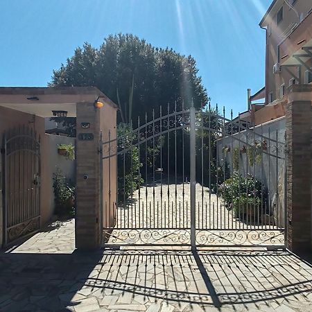 Casa Gio Apartment Асемини Екстериор снимка