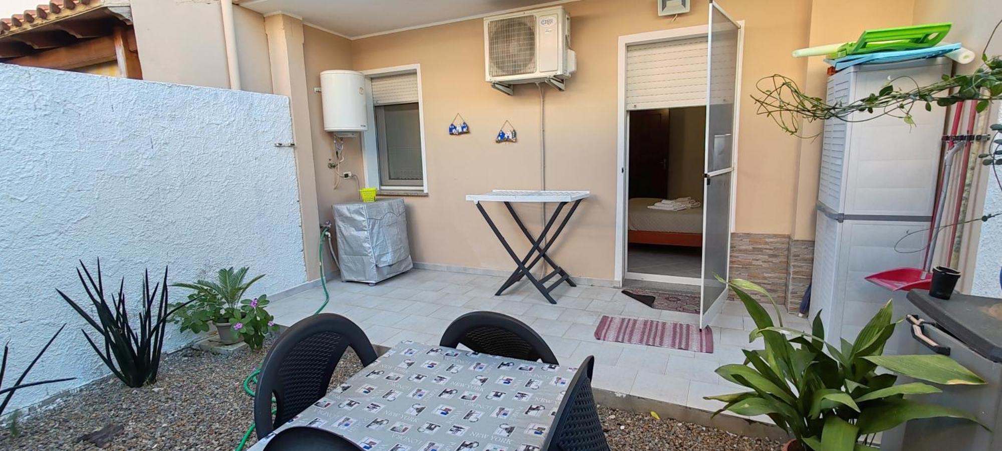 Casa Gio Apartment Асемини Екстериор снимка